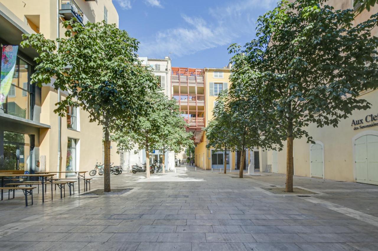 Studio Mezzanine - Clim - Wifi - Centre Historique Toulon Bagian luar foto